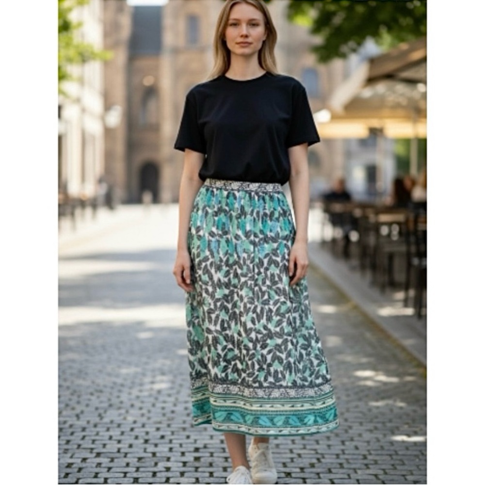 J.Jill Size Elastic Waist Pull On Fern Leaf Print Skirt Size Small Petite